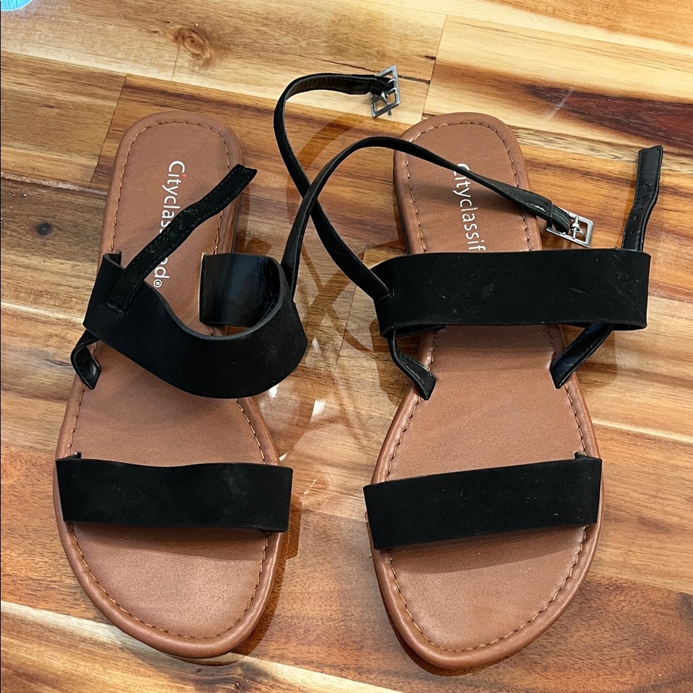Cityclassified Women's Black Strappy Sandals